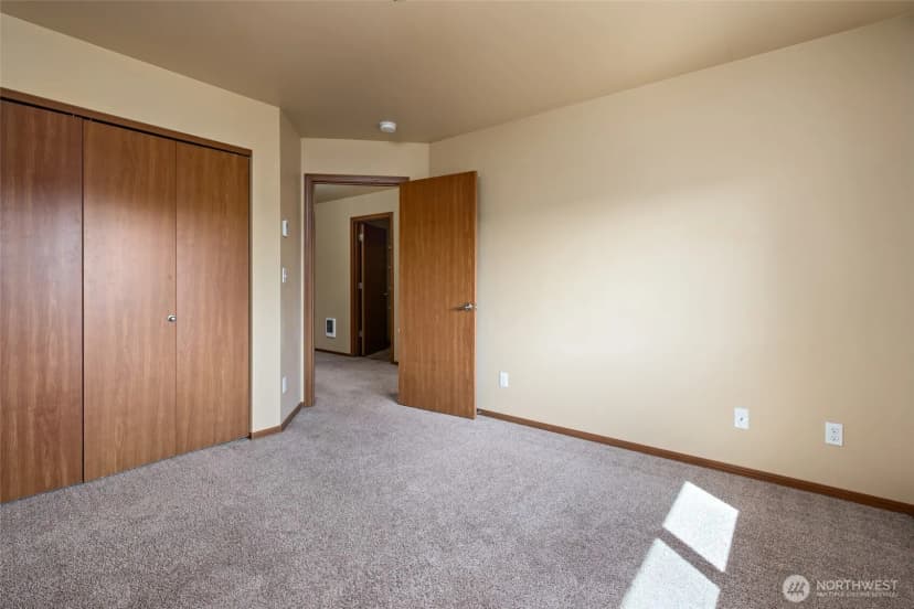 Property photo for 60 Ne Melrose Drive, Oak Harbor photo 17