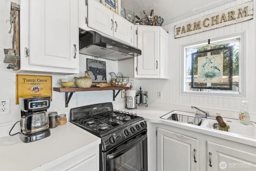 Property photo for 24443 Wicker Road #52, Sedro Woolley photo 12