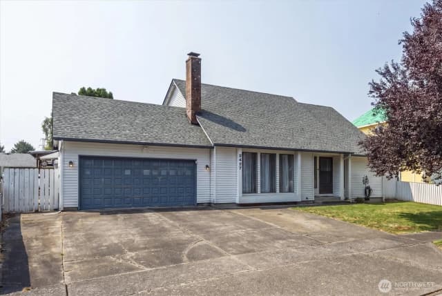 Property photo for 2427 Hickory Avenue, Longview