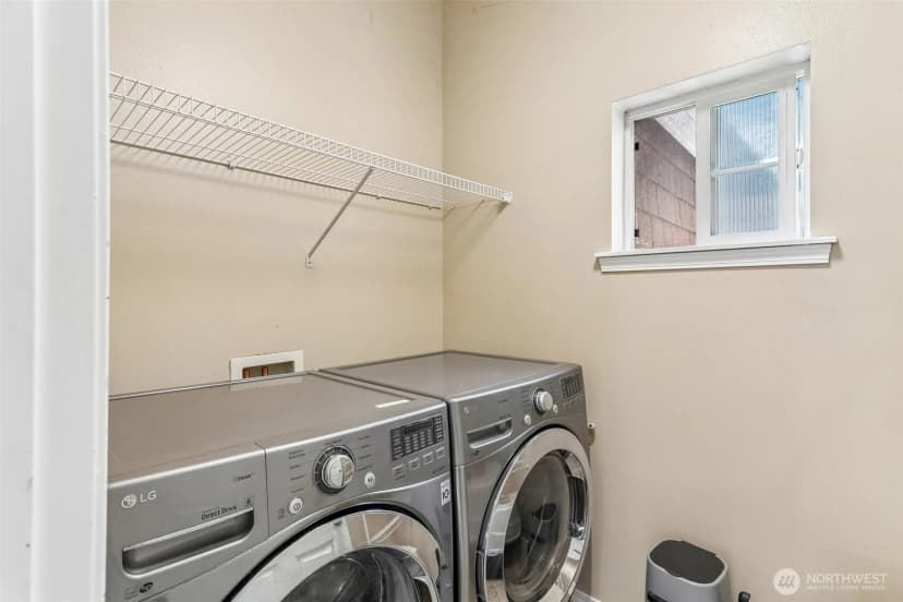 Property photo for 12333 28th Avenue Ne #b, Seattle photo 10