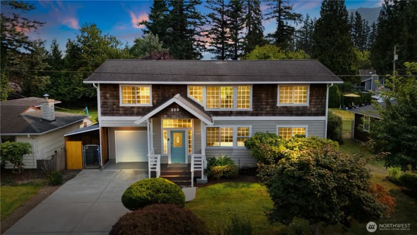 Property photo for 209 Ne 6th Street, North Bend
