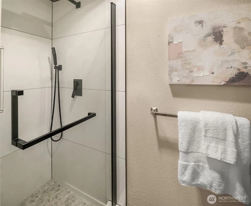 Property photo for 206 Mountain Park Boulevard Sw #d203, Issaquah photo 14