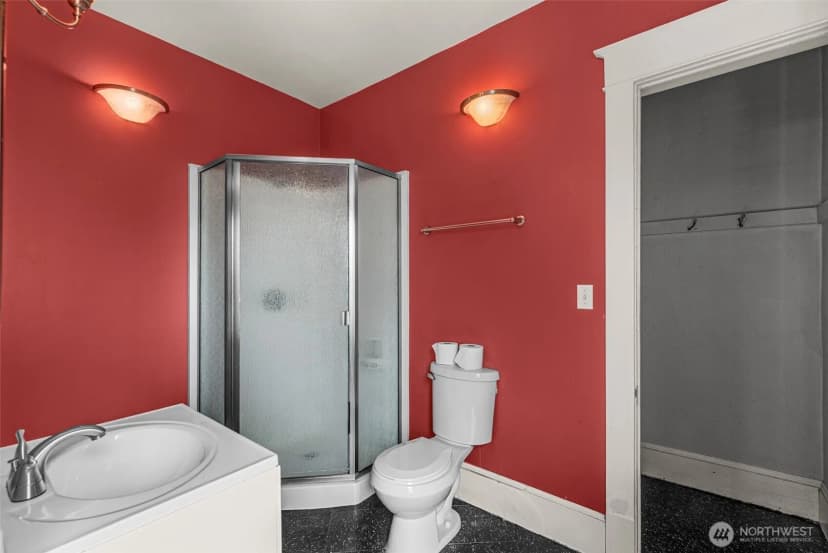 Property photo for 311 Okanogan Avenue, Wenatchee photo 24