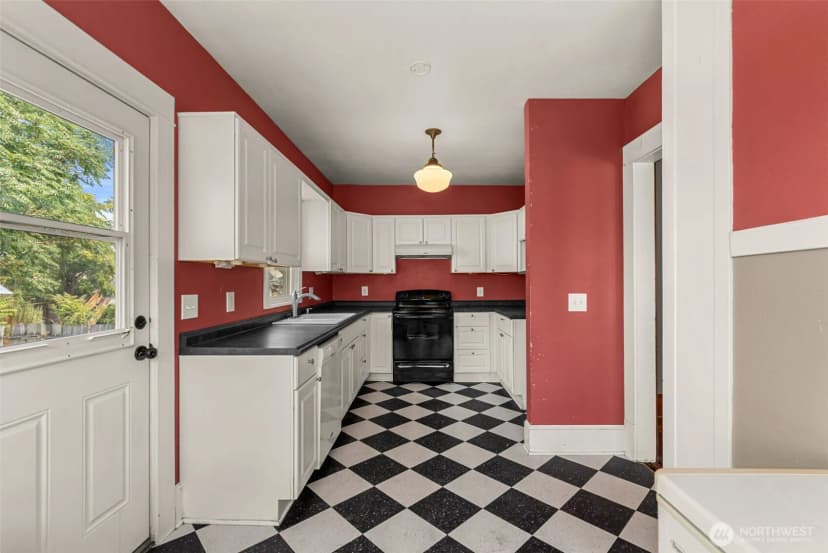 Property photo for 311 Okanogan Avenue, Wenatchee photo 20