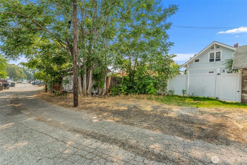 Property photo for 311 Okanogan Avenue, Wenatchee photo 39