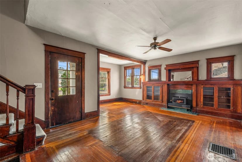 Property photo for 311 Okanogan Avenue, Wenatchee photo 6