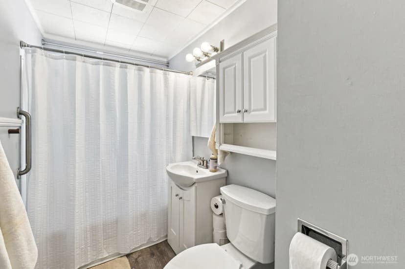 Property photo for 1815 Curtis Court Se, Lacey photo 12
