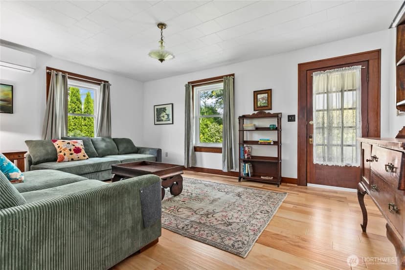 Property photo for 208 Mead Avenue, Everson photo 3