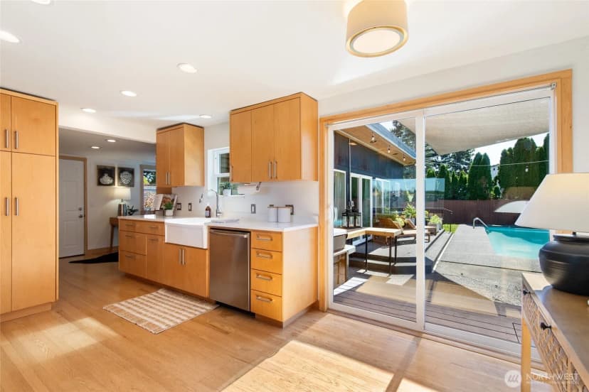 Property photo for 927 Nw 105th Street, Seattle photo 5
