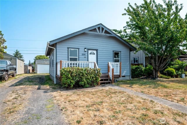 Property photo for 256 Beech Street, Longview