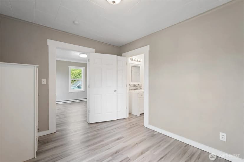 Property photo for 256 Beech Street, Longview photo 17