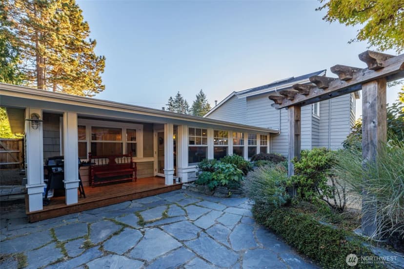 Property photo for 10648 Ne 47th Place, Kirkland photo 37