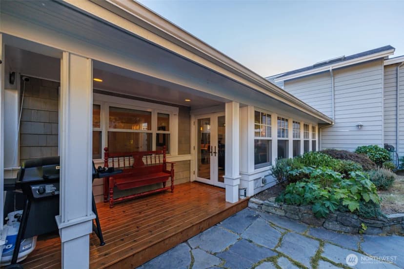 Property photo for 10648 Ne 47th Place, Kirkland photo 36