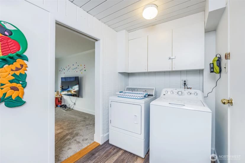 Property photo for 10648 Ne 47th Place, Kirkland photo 26