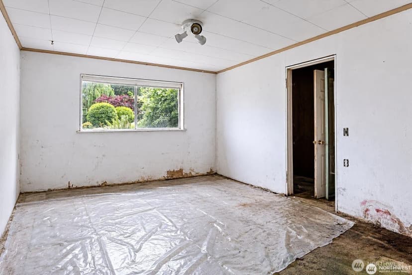Property photo for 14238 41st Avenue Ne, Seattle photo 29