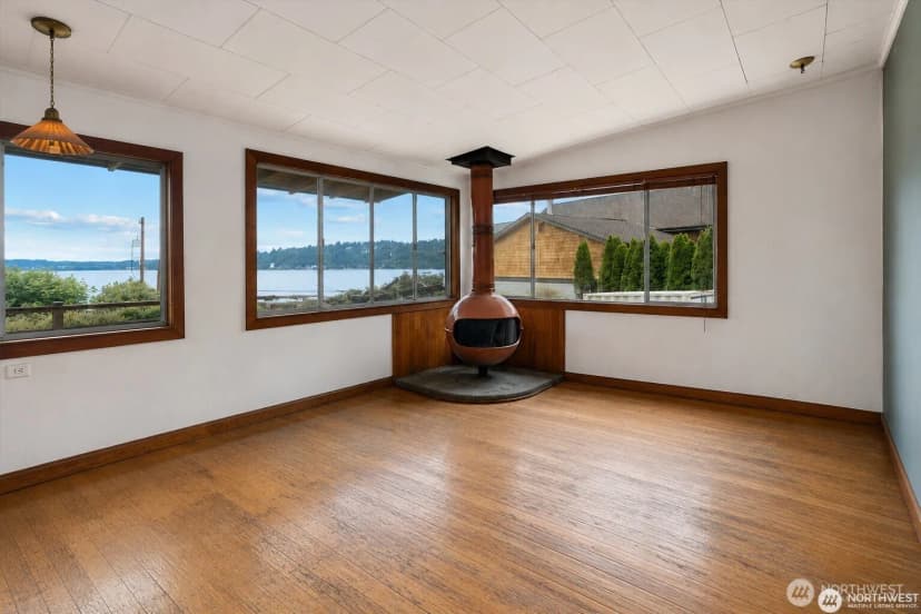 Property photo for 14238 41st Avenue Ne, Seattle photo 20