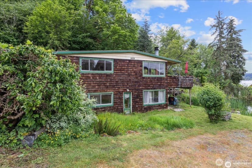 Property photo for 14238 41st Avenue Ne, Seattle photo 11
