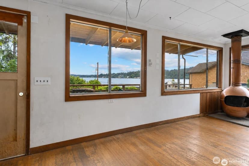 Property photo for 14238 41st Avenue Ne, Seattle photo 22