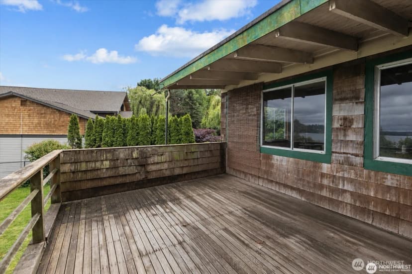 Property photo for 14238 41st Avenue Ne, Seattle photo 16