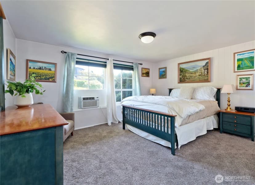 Property photo for 1012 Evergreen Drive, Bellevue photo 17