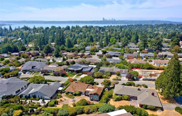 Property photo for 1012 Evergreen Drive, Bellevue photo 3