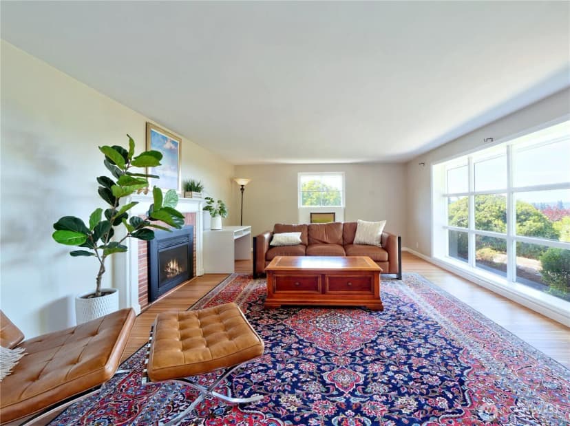 Property photo for 1012 Evergreen Drive, Bellevue photo 9