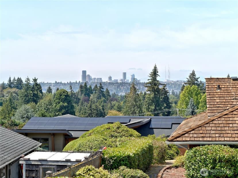 Property photo for 1012 Evergreen Drive, Bellevue photo 12