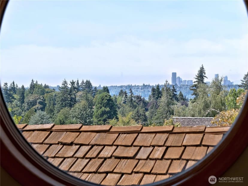 Property photo for 1012 Evergreen Drive, Bellevue photo 14