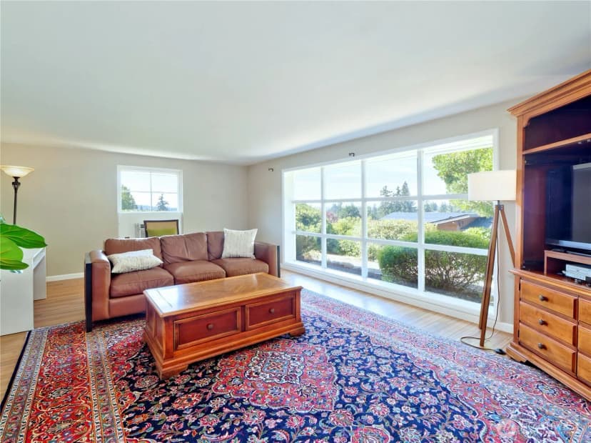 Property photo for 1012 Evergreen Drive, Bellevue photo 11