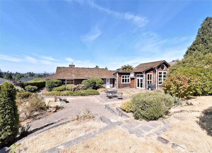 Property photo for 1012 Evergreen Drive, Bellevue photo 22