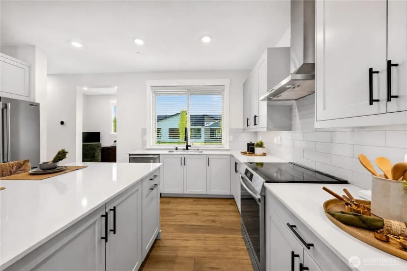 Property photo for 9405 Paradise Lake Rd #jj5, Snohomish photo 2