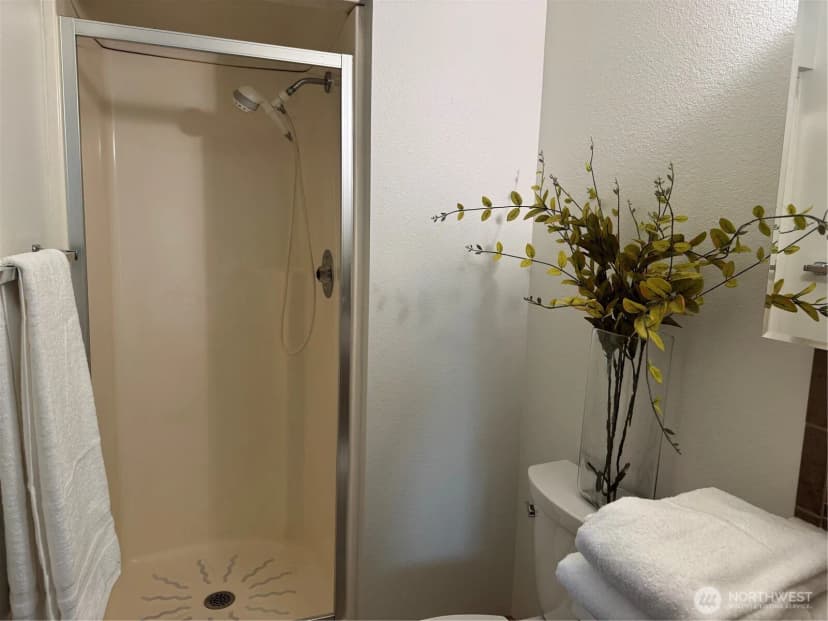 Property photo for 908 N Elliot Avenue, Wenatchee photo 10