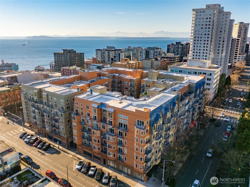 Property photo for 2415 2nd Avenue #432, Seattle