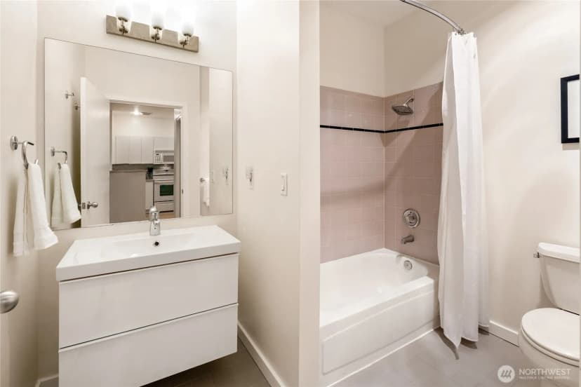 Property photo for 2415 2nd Avenue #432, Seattle photo 17
