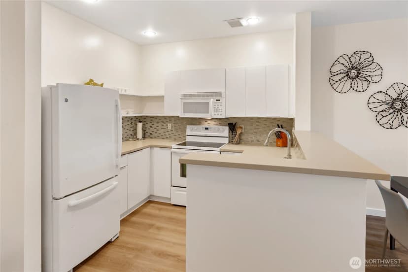 Property photo for 2415 2nd Avenue #432, Seattle photo 12
