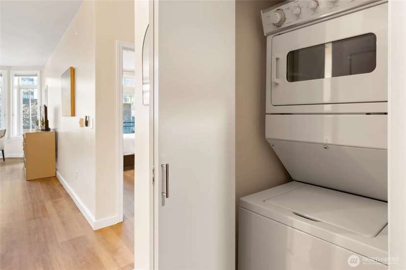 Property photo for 2415 2nd Avenue #432, Seattle photo 16