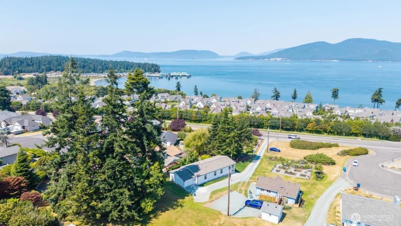 Property photo for 4705 Oaks Avenue, Anacortes photo 34