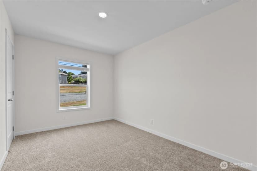 Property photo for 4705 Oaks Avenue, Anacortes photo 21