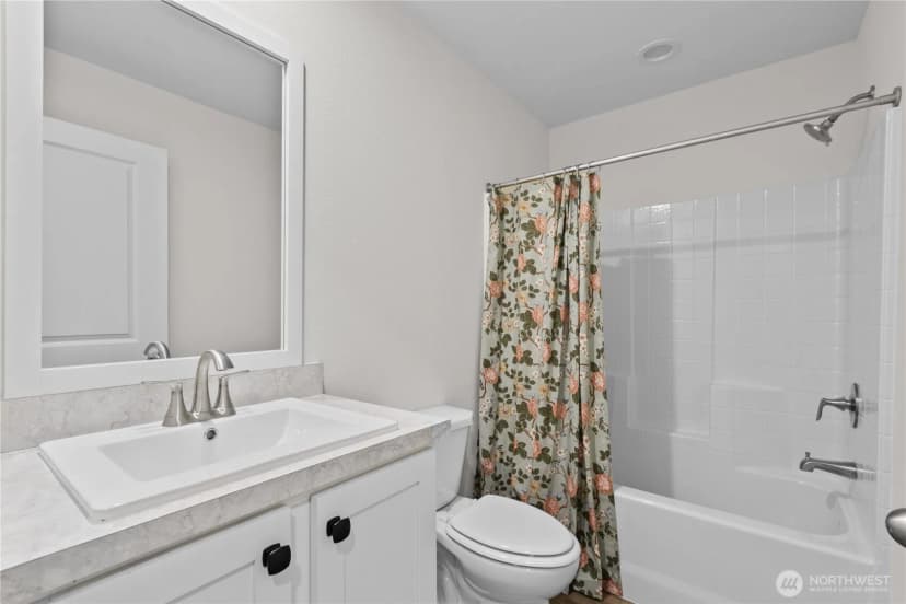 Property photo for 4705 Oaks Avenue, Anacortes photo 22