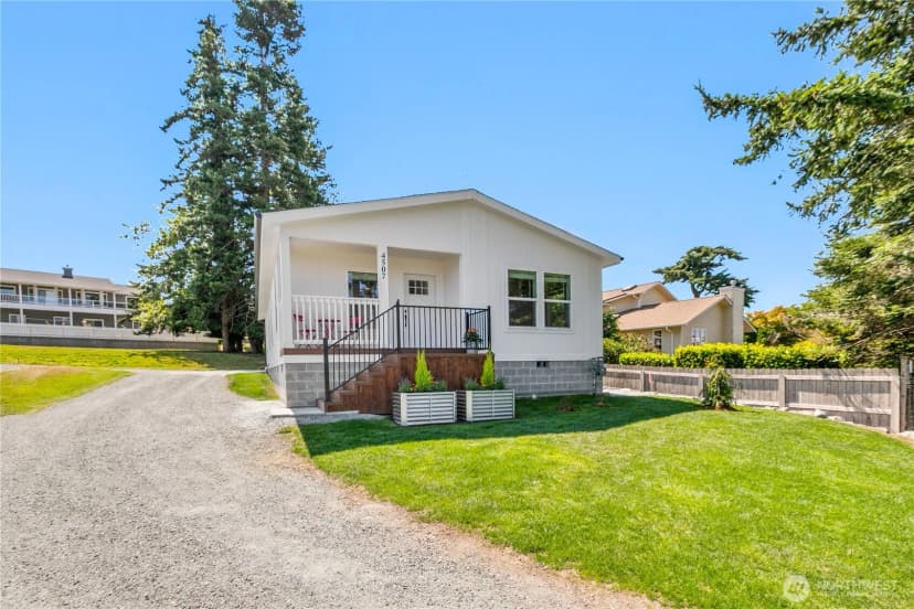Property photo for 4705 Oaks Avenue, Anacortes photo 24