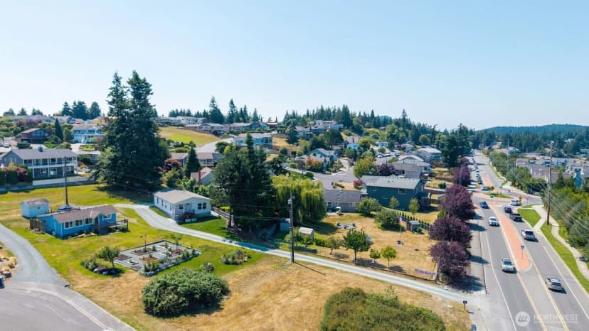 Property photo for 4705 Oaks Avenue, Anacortes photo 33