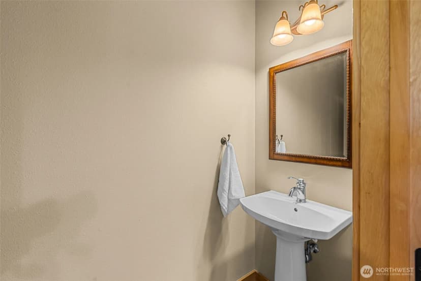 Property photo for 100 Ski Blick Strasse #a103, Leavenworth photo 16