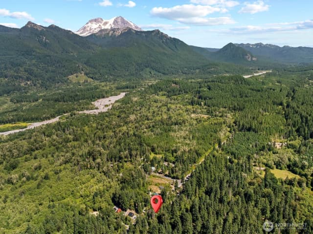Property photo for 320 Skate Creek Road N, Eatonville