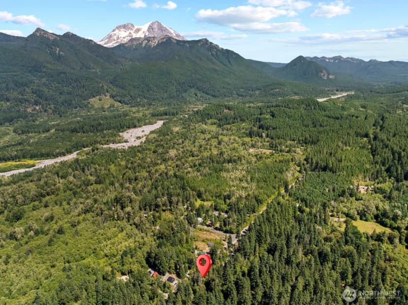 Property photo for 320 Skate Creek Road N, Eatonville