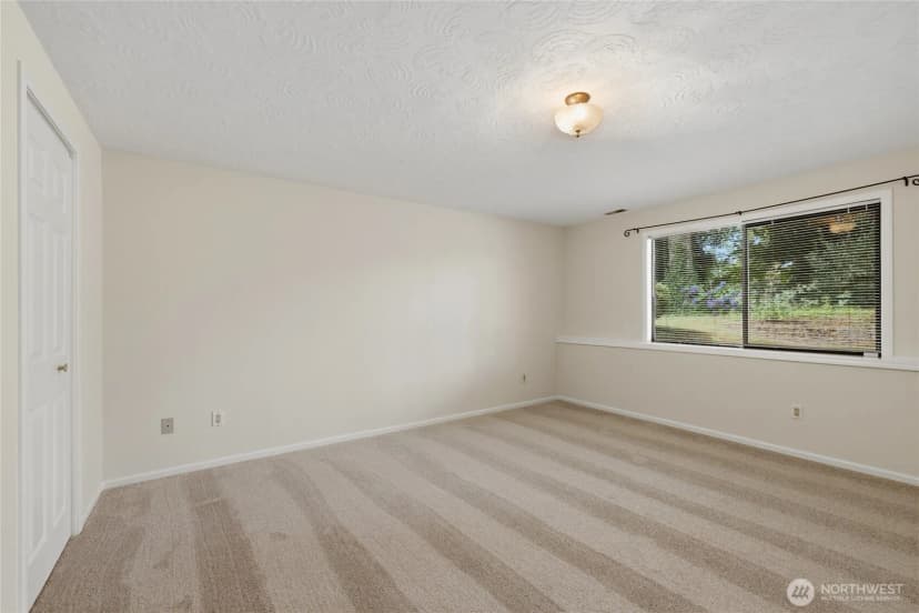 Property photo for 31423 42nd Place Sw, Federal Way photo 24