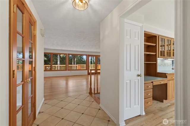 Property photo for 31423 42nd Place Sw, Federal Way photo 2