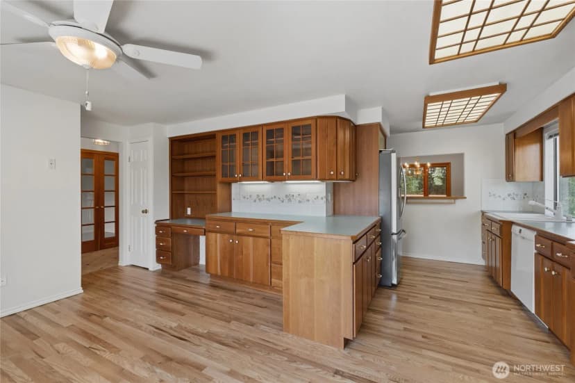 Property photo for 31423 42nd Place Sw, Federal Way photo 11