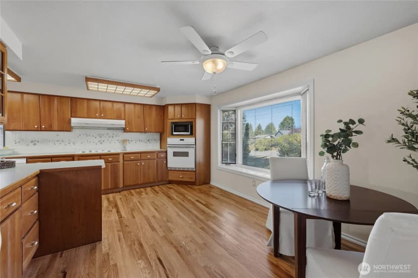 Property photo for 31423 42nd Place Sw, Federal Way photo 12