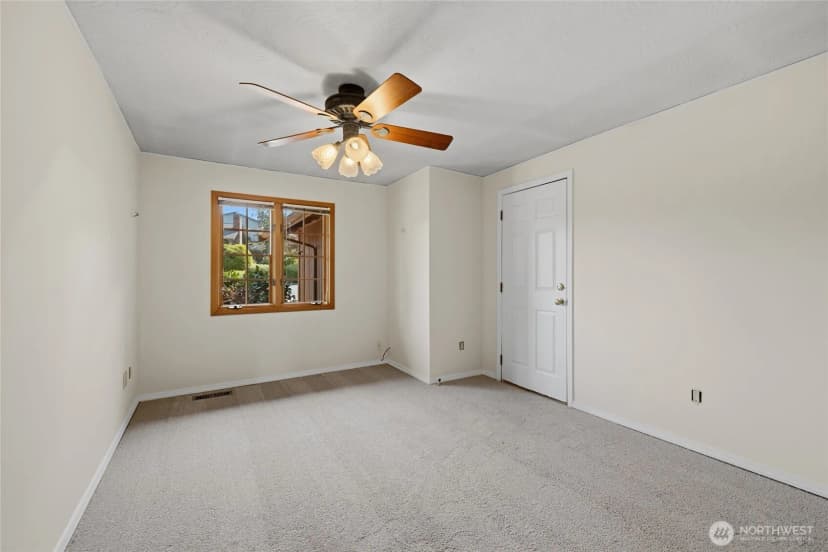 Property photo for 31423 42nd Place Sw, Federal Way photo 15