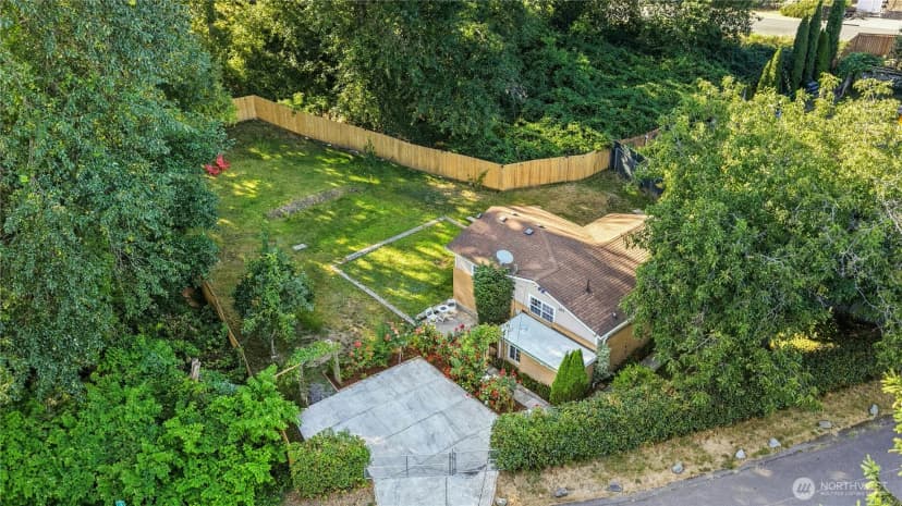 Property photo for 469 Maple Avenue Sw, Renton photo 39